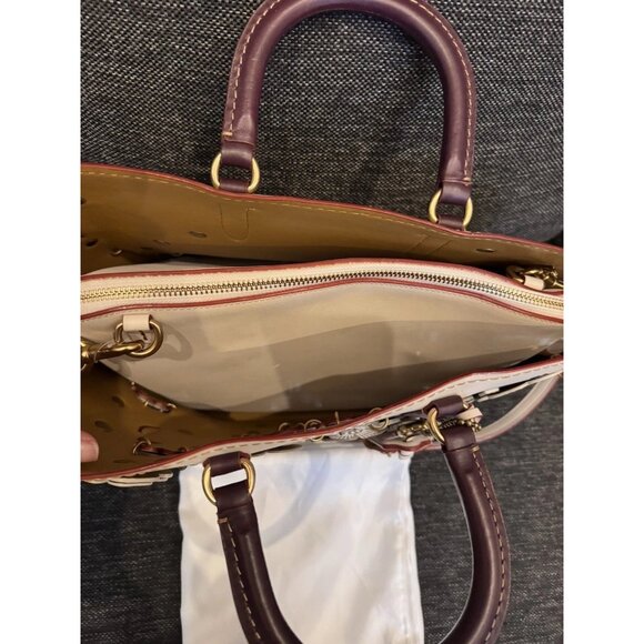 Coach Tea Rose Dakota Rouge Shoulder Bag Chalk Leather Flower Appliqué MINT - Picture 14 of 16